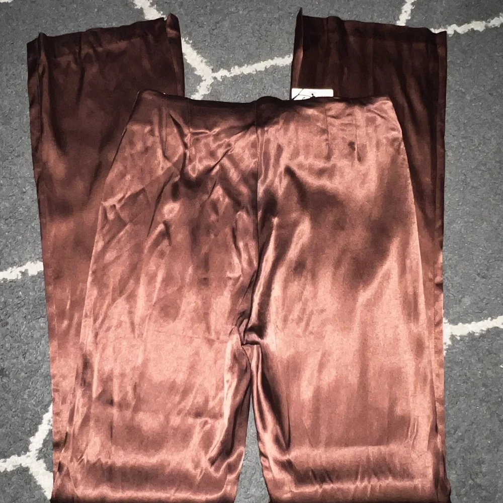Zara Full Length Chocolate Brown High Waisted Satin Effect Pants Sz Medium NEW - Picture 7 of 7